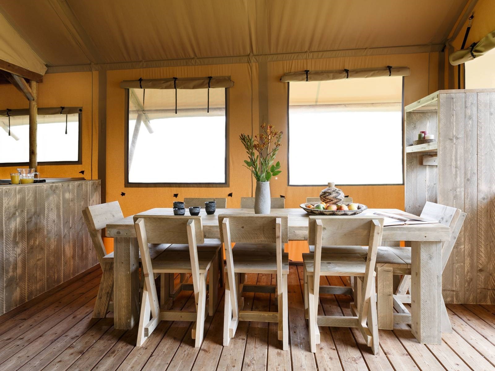 Luxe lodgetent aan het water