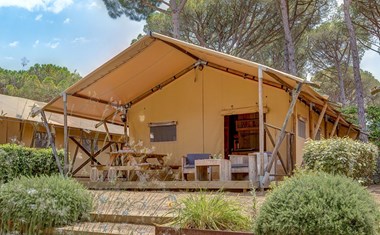 Safaritenten met badkamer op 5* camping Safaritenten met badkamer op 5* camping