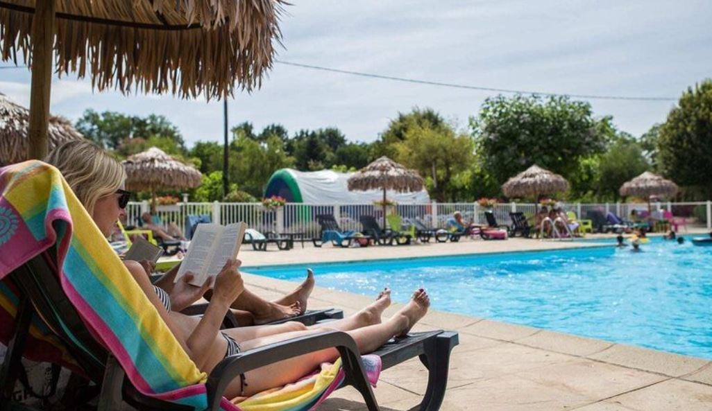 Safaritent met eigen sanitair