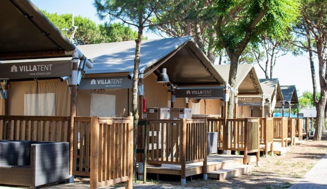 Safaritent met eigen sanitair