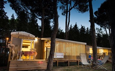 Glamping in een Hybridlodge Glamping in een Hybridlodge