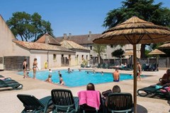 Safaritent op een kasteelcamping Safaritent op een kasteelcamping