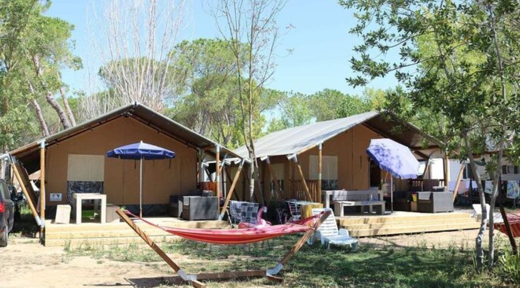 Luxe safaritent XL met sanitair