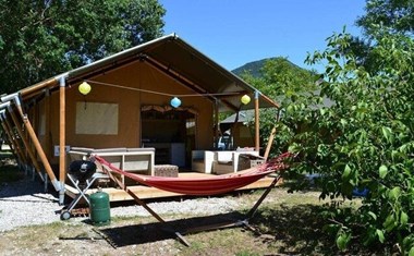 Safaritent met badkamer in de Drôme Safaritent met badkamer in de Drôme