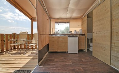 Lodgetent met badkamer in Toscane Lodgetent met badkamer in Toscane