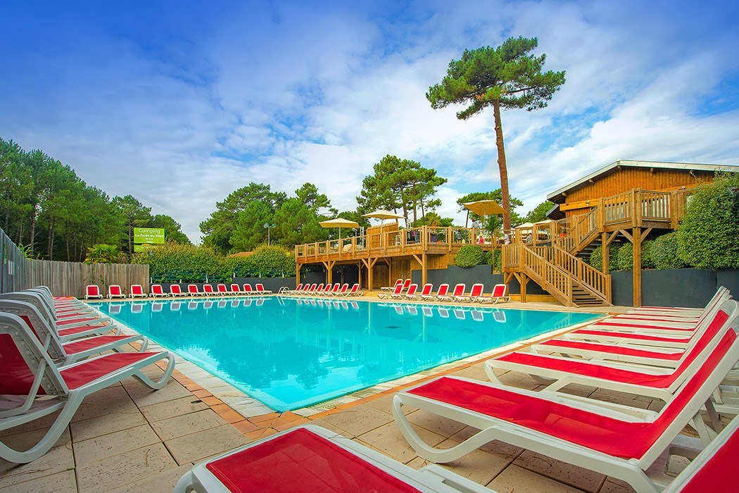 Safaritent met sanitair en airco