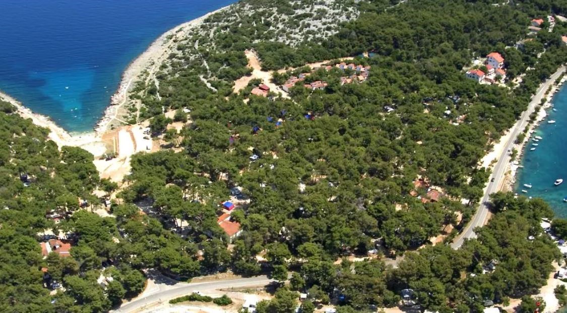 Safaritent met badkamer