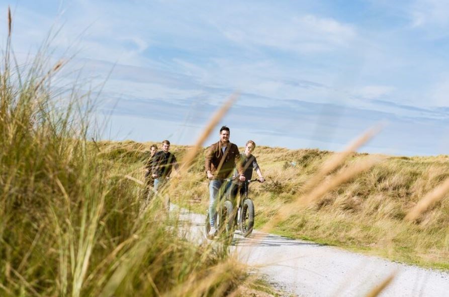 Safaritent met sanitair op Ameland