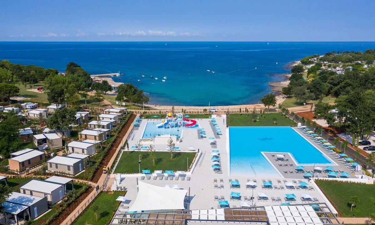 Glamping safaritent met eigen badkamer en airco