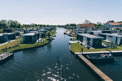 Glamping safaritent met prive sanitair aan het Veluwemeer Glamping safaritent met prive sanitair aan het Veluwemeer