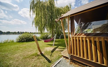 Lakeviewlodge met badkamer in Nederland Lakeviewlodge met badkamer in Nederland