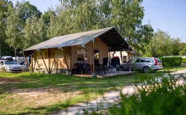 Mooie safaritent met privé sanitair Mooie safaritent met privé sanitair