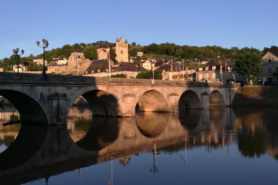 Safaritent met privé sanitair in de Dordogne