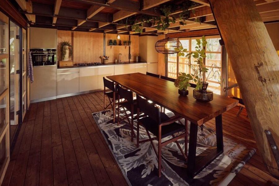 De meest unieke glamping accommodatie van Nederland met eigen hout gestookte hottub