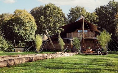 De meest unieke glamping accommodatie van Nederland met eigen hout gestookte hottub De meest unieke glamping accommodatie van Nederland met eigen hout gestookte hottub