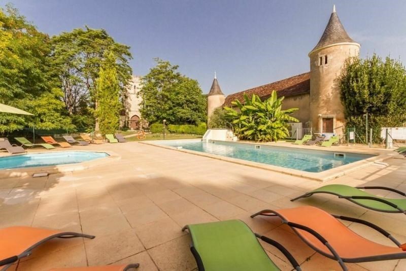 Safaritent met badkamer op kasteelcamping