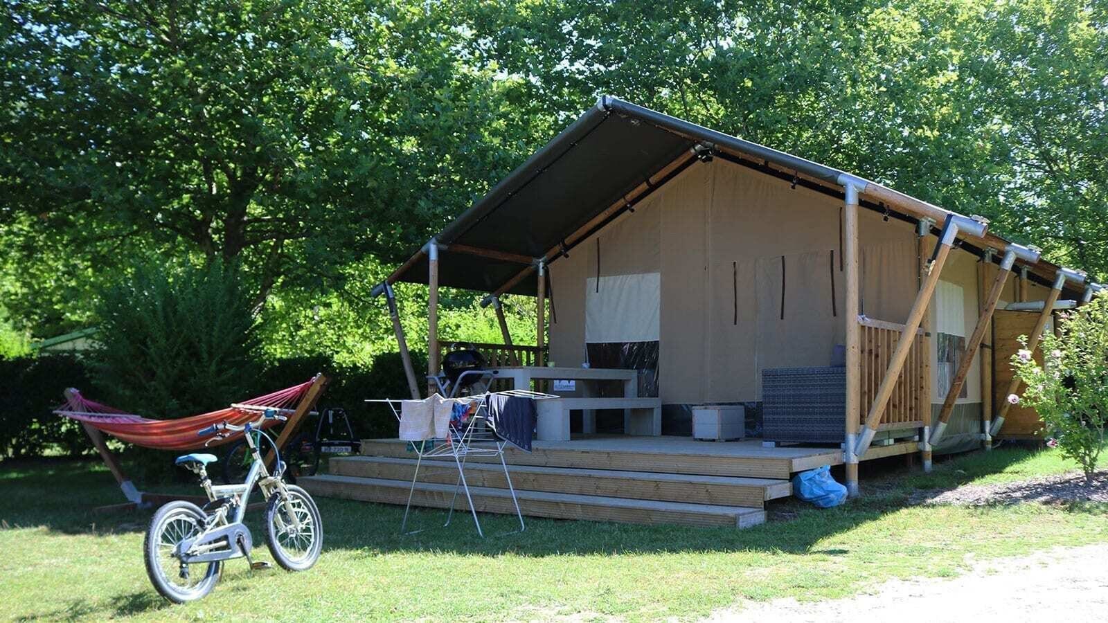 Safaritent met privé sanitair in de Loirevallei