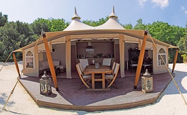 Koninklijke Designtent in de Languedoc-Roussillon Koninklijke Designtent in de Languedoc-Roussillon