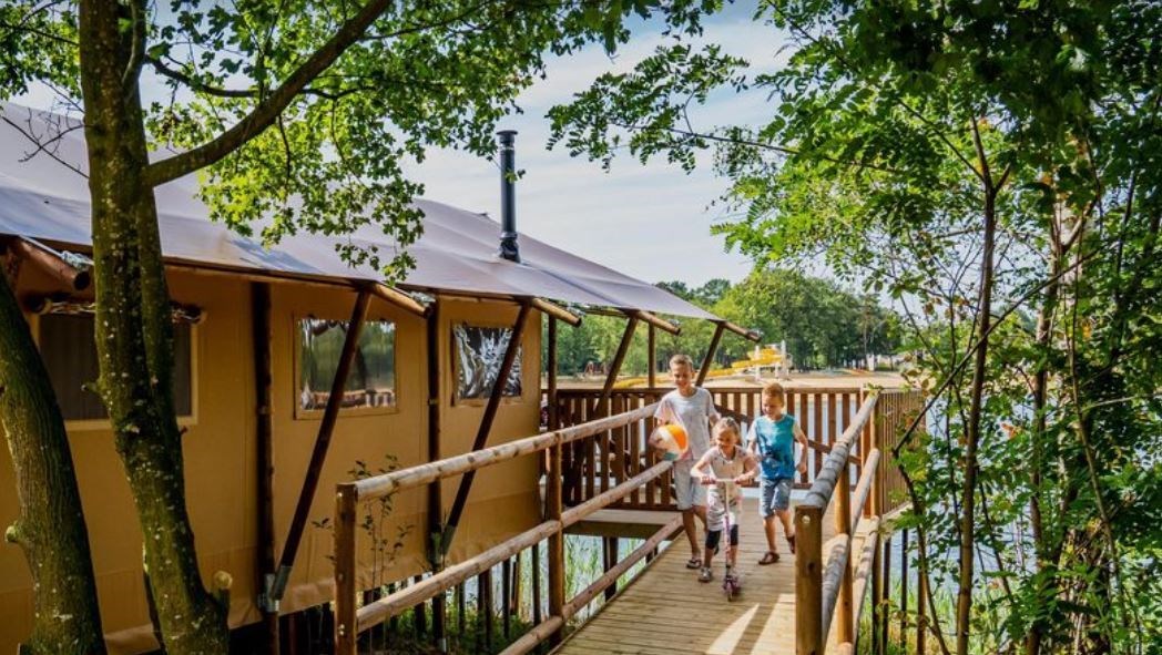 Waterlodge glampingtent