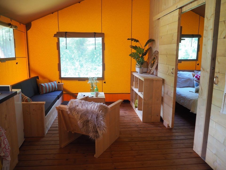 Safaritent dreamer met badkamer