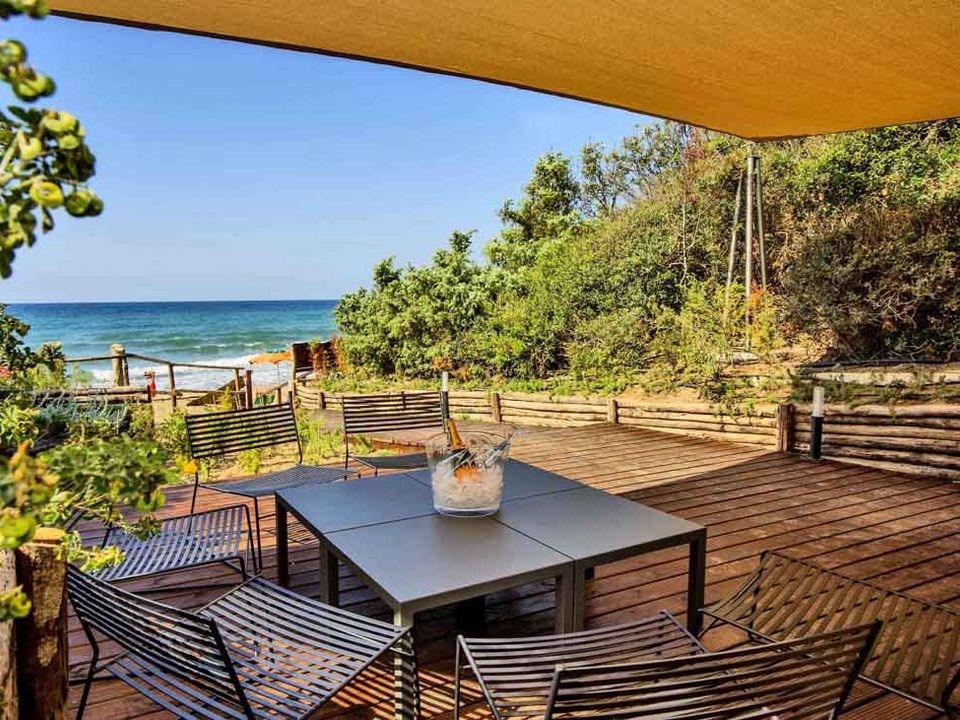 Lodgetent met badkamer