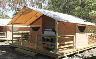 Lodgetent met badkamer in de Vendee Lodgetent met badkamer in de Vendee
