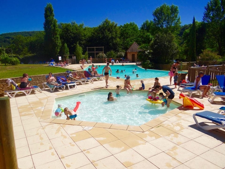 Mooie Safaritent met badkamer in de Dordogne