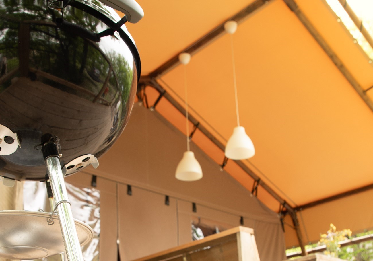 Safaritent met privé sanitair in San Marino