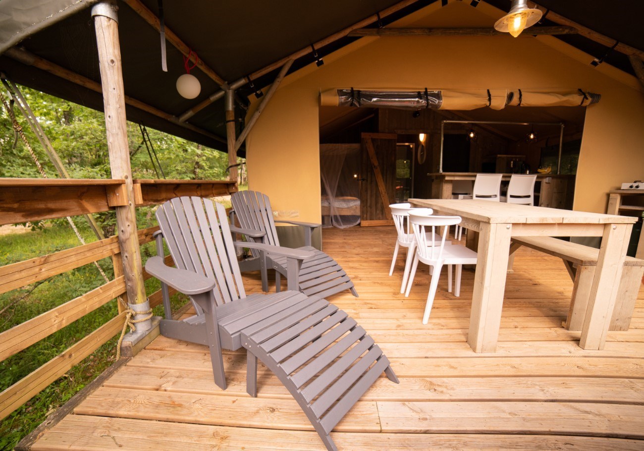 Safaritent met privé sanitair aan de Bretonse riviera