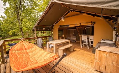 Safaritent met privé sanitair aan de Bretonse riviera Safaritent met privé sanitair aan de Bretonse riviera