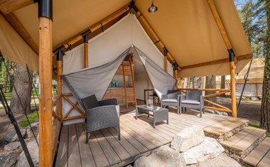 Glamping met eigen sanitair in de Belgische Kempen Glamping met eigen sanitair in de Belgische Kempen