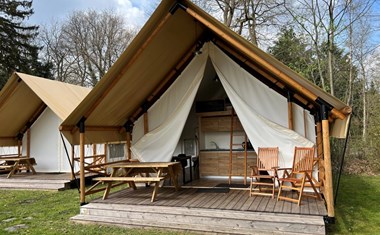 Luxe Glampingtent op de Utrechtse Heuvelrug Luxe Glampingtent op de Utrechtse Heuvelrug