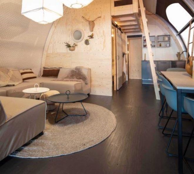 Glamping in Big Oak tent met badkamer en airco