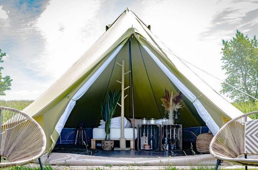 Glamping Bell tent op een eiland