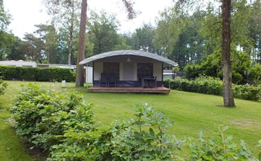 Glamping in een Tentvilla met badkamer Glamping in een Tentvilla met badkamer