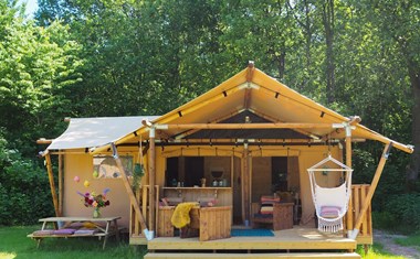Luxe Glamping tent in een echt Italiaans dorp Luxe Glamping tent in een echt Italiaans dorp
