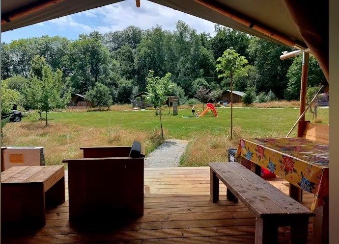 Safaritent met badkamer in het mooie Frankrijk