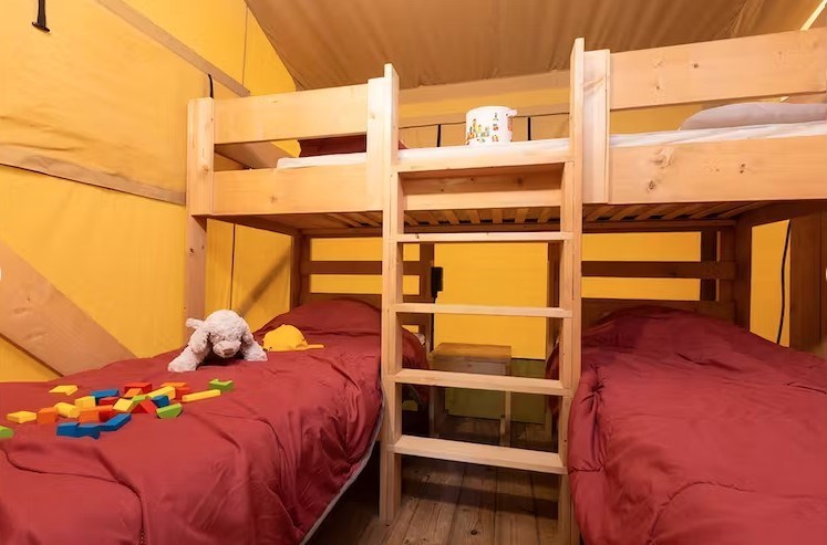 Glamping Safaritent met privé sanitair