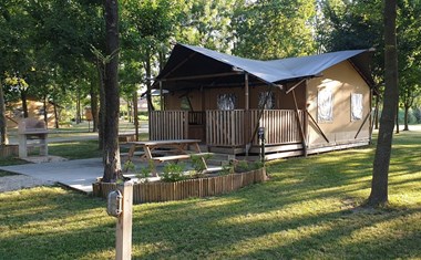 Luxe Glamping tent op een eco resort Luxe Glamping tent op een eco resort