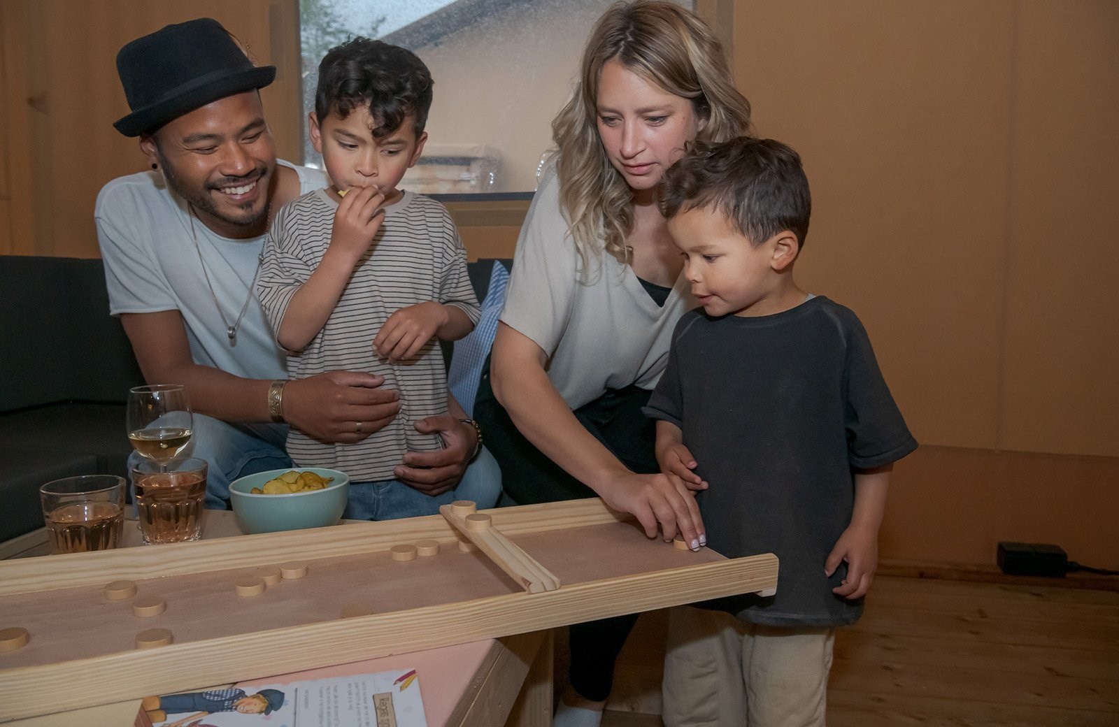 Avonturen glampingtent op een familie resort
