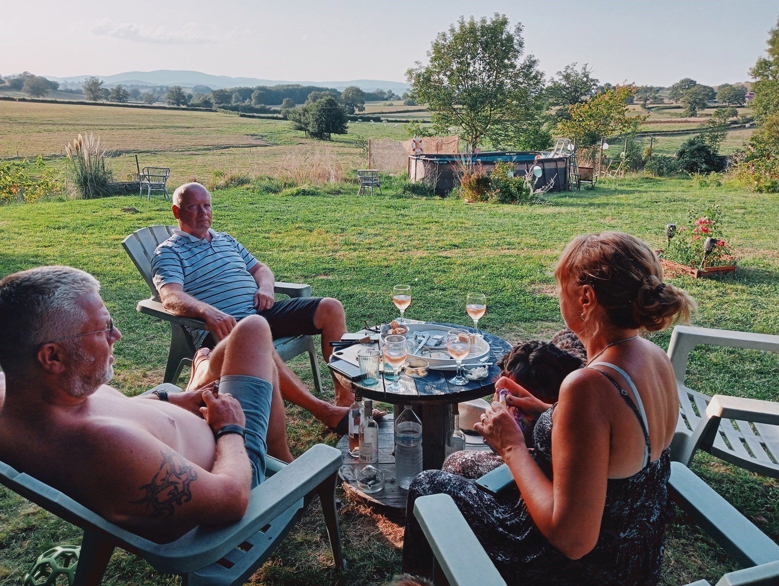Glamping in een Bell tent met geweldig uitzicht op de Mont Beuvray en Haut Folin