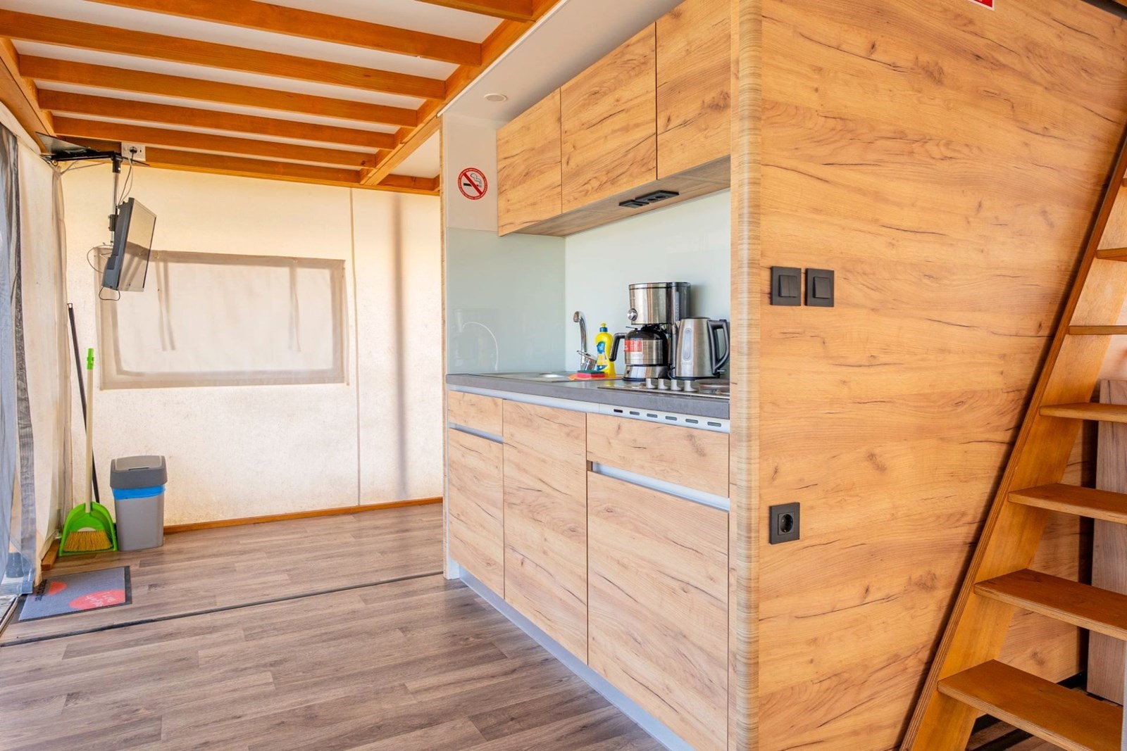 Safaritent met airco in Slovenië