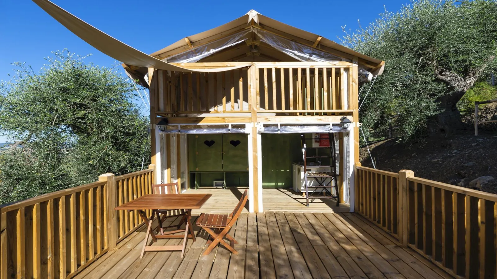 Slapen in een Airlodge aan het Gardameer