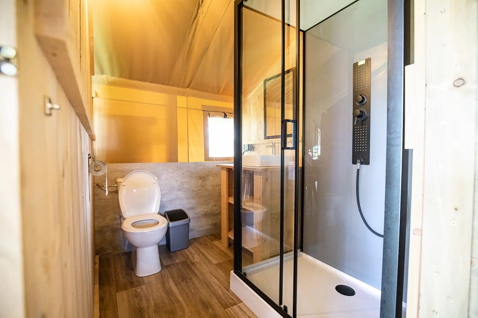 Safaritenten met badkamer in Overijssel