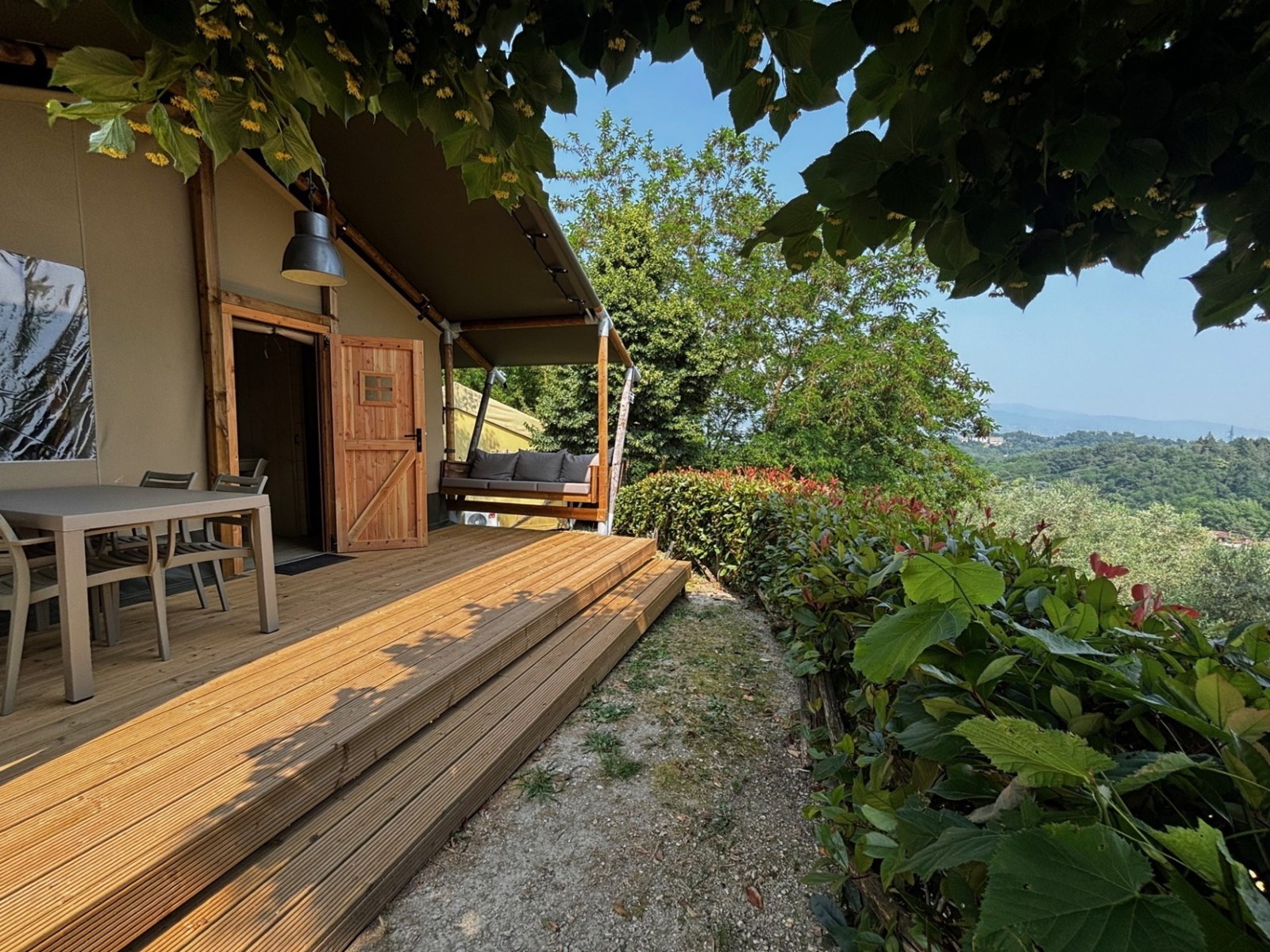 Safaritent met badkamer en airco