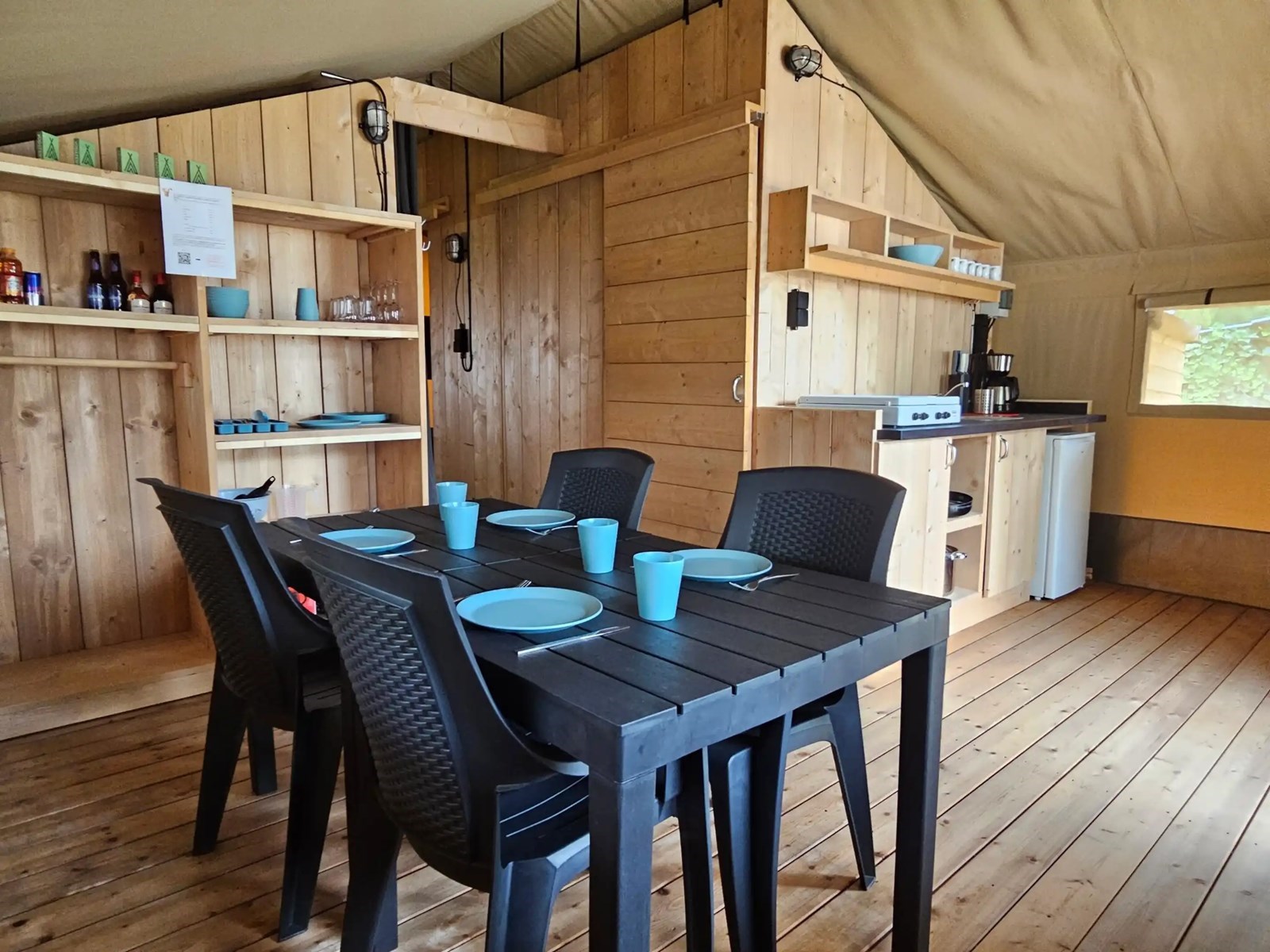 Safaritent met badkamer in Luxemburg