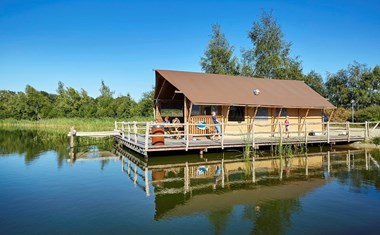 Luxe safaritent op het water Luxe safaritent op het water