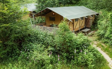 Glamping in een luxe Lodgetent op de Veluwe Glamping in een luxe Lodgetent op de Veluwe