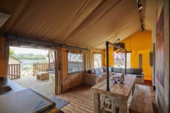 GlampingLodge met zicht op het water GlampingLodge met zicht op het water