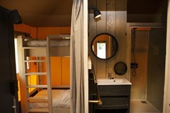 Safaricottage met badkamer voor 8 personen Safaricottage met badkamer voor 8 personen